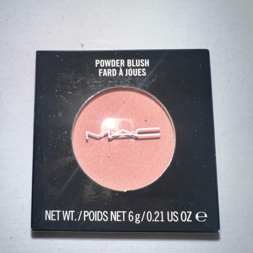 MAC Cosmetics Powder Blush Easy Manner NEW - Picture 2 of 3